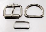 Two one inch nickel plated roller buckles, two deluxe belt keepers, and two D rings